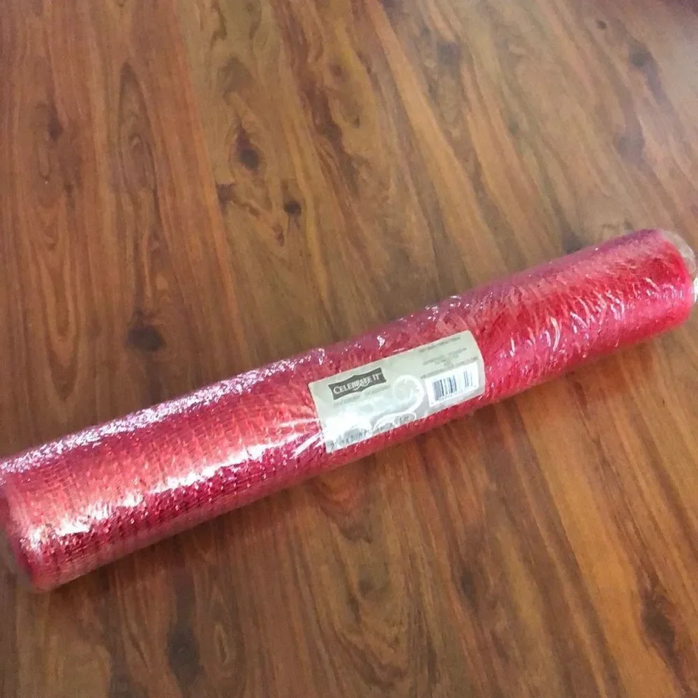 NEW Celebrate it Large red mesh roll for wreaths and decoration 21 x 30 ft￼